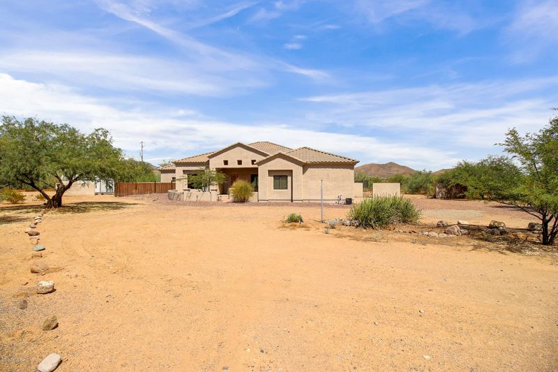 42203 N 9th Ave, Phoenix, AZ 85086