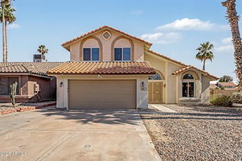 4221 Amberwood Dr, Phoenix, AZ 85048