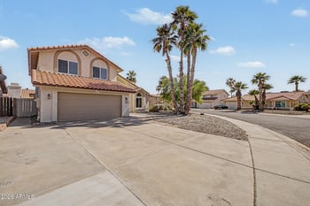 4221 Amberwood Dr, Phoenix, AZ 85048