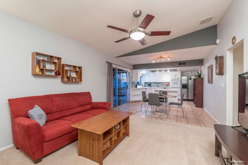 4221 E Western Star Blvd, Phoenix, AZ 85044