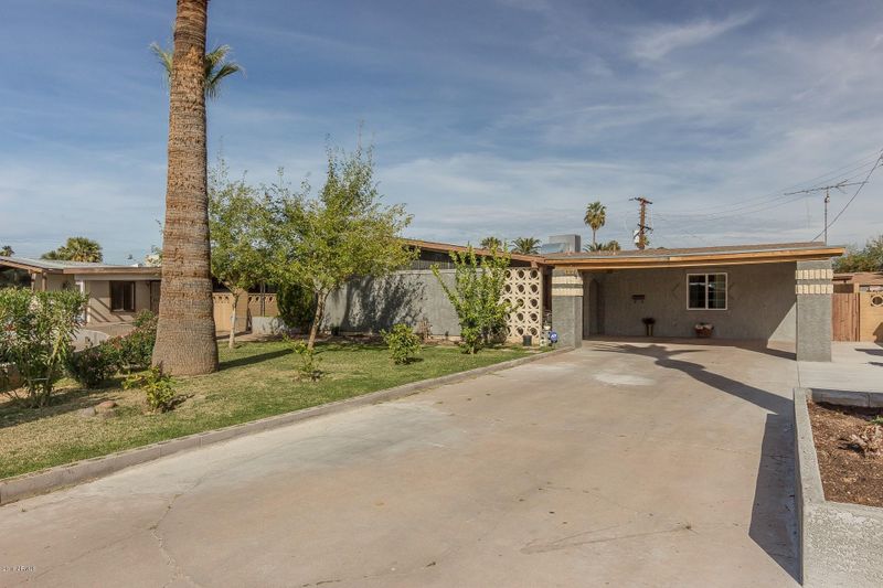 4221 N 64th Dr, Phoenix, AZ 85033