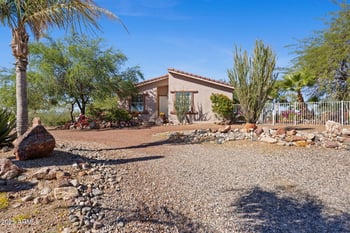 42210 Castle Hot Springs Rd, Morristown, AZ 85342