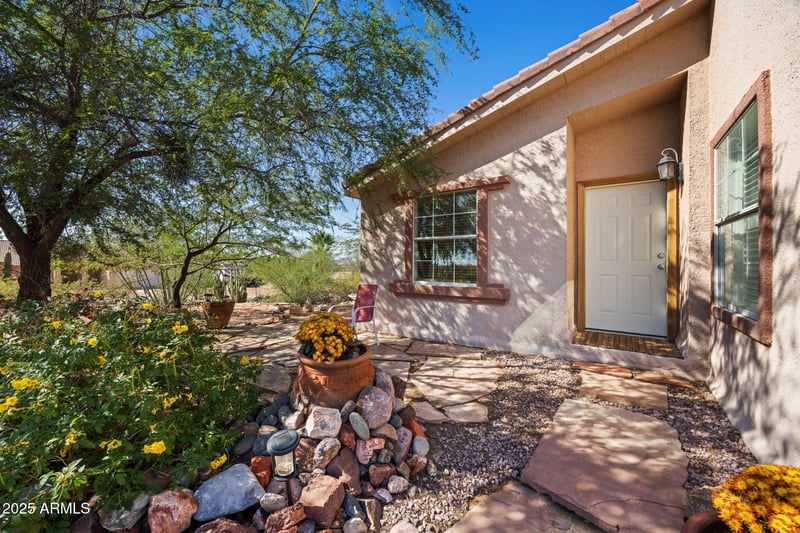 42210 Castle Hot Springs Rd, Morristown, AZ 85342