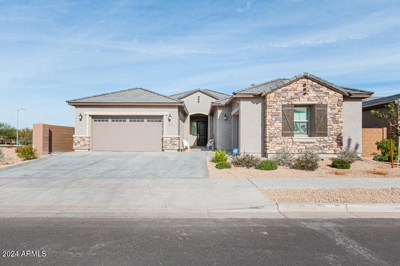 4222 Carmen St, Laveen, AZ 85339