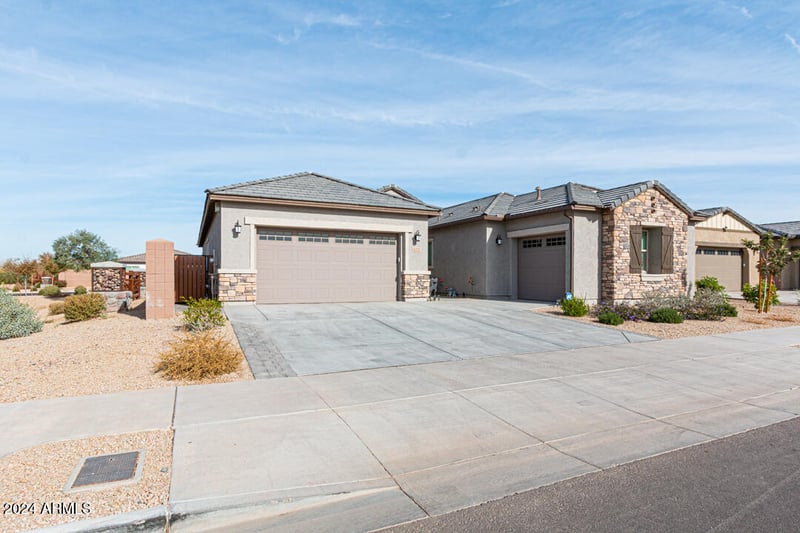 4222 Carmen St, Laveen, AZ 85339
