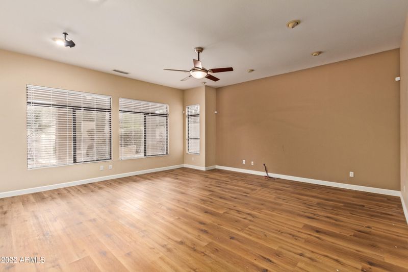 4222 E Kirkland Rd, Phoenix, AZ 85050