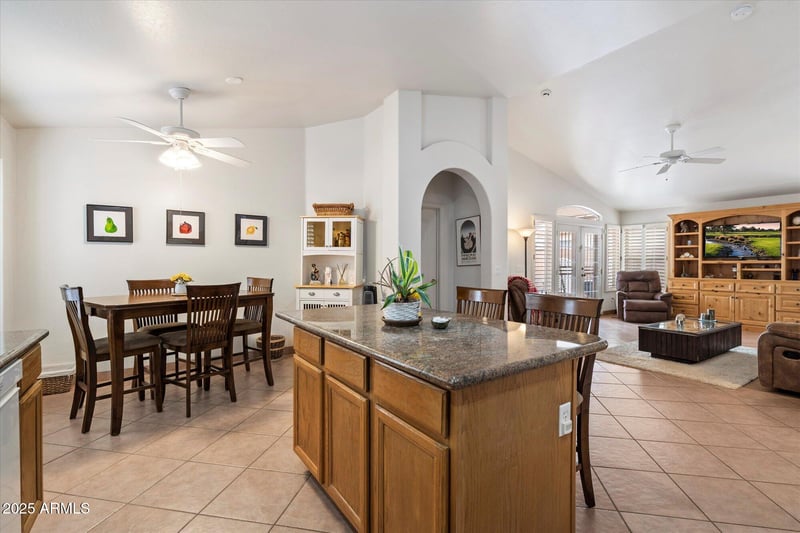 4222 Rosemonte Dr, Phoenix, AZ 85050