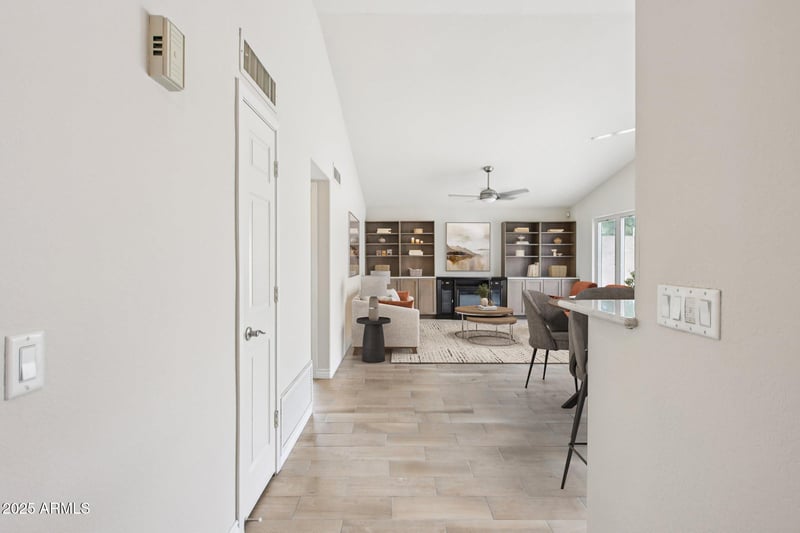 4223 Cassia Way, Phoenix, AZ 85044