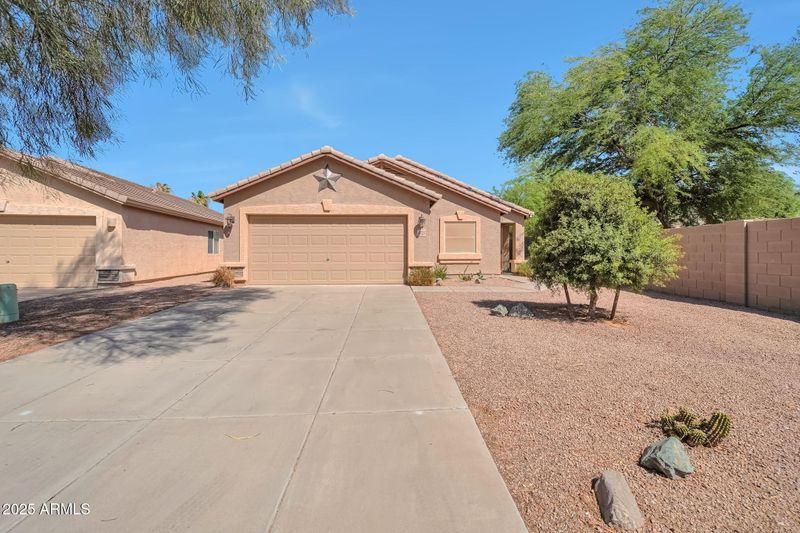 4223 E Silverbell Rd, San Tan Valley, AZ 85143
