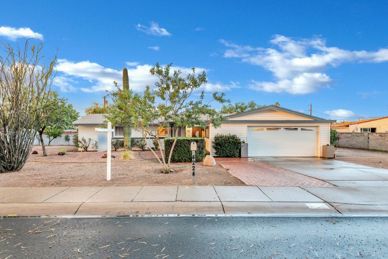 4224 E Shea Blvd, Phoenix, AZ 85028