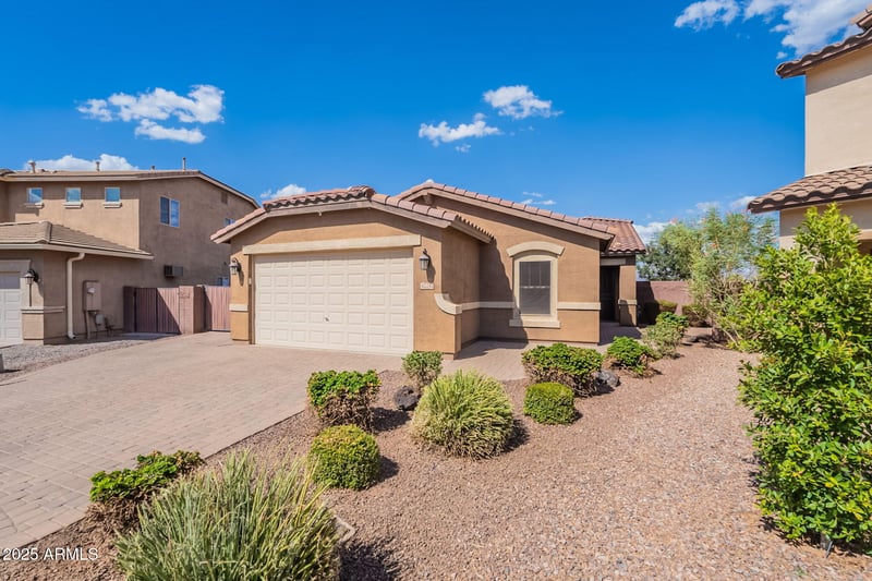 42247 Tulip Tree St, San Tan Valley, AZ 85140