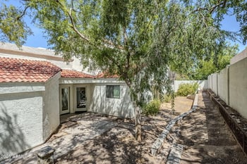 4225 21st St #22, Phoenix, AZ 85016