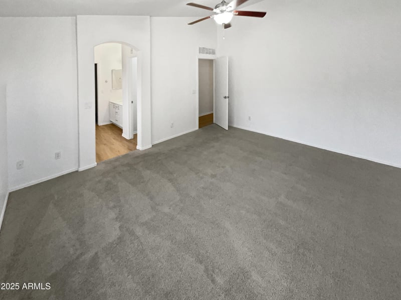 4225 92nd Ln, Phoenix, AZ 85037