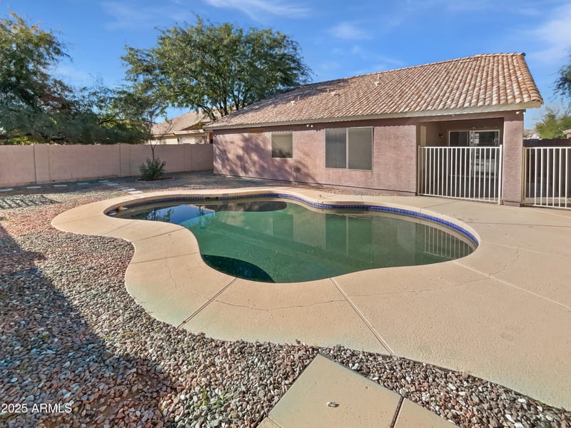 4225 92nd Ln, Phoenix, AZ 85037
