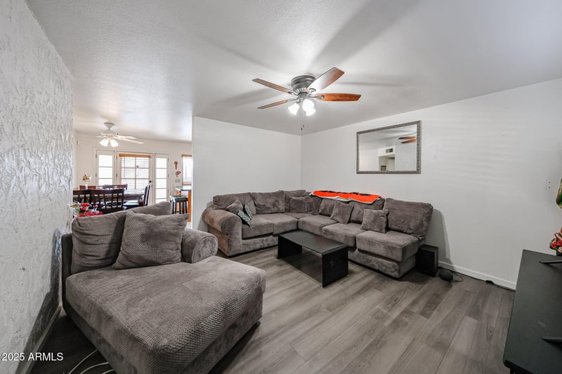 4225 Griswold Rd, Phoenix, AZ 85051