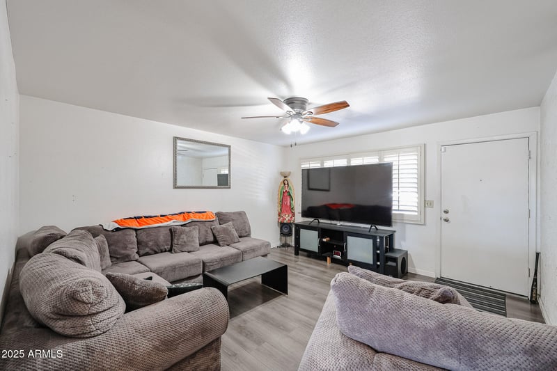 4225 Griswold Rd, Phoenix, AZ 85051