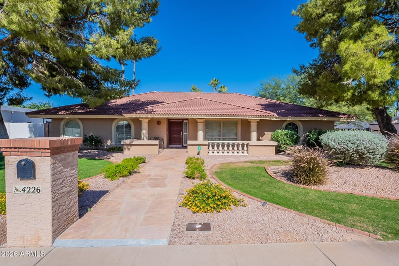 4226 E North Ln, Phoenix, AZ 85028