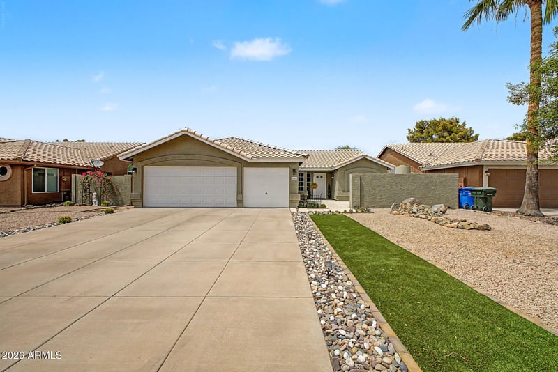 4226 E Whitney Ln, Phoenix, AZ 85032