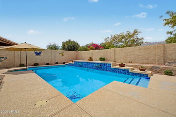 4226 Whitney Ln, Phoenix, AZ 85032