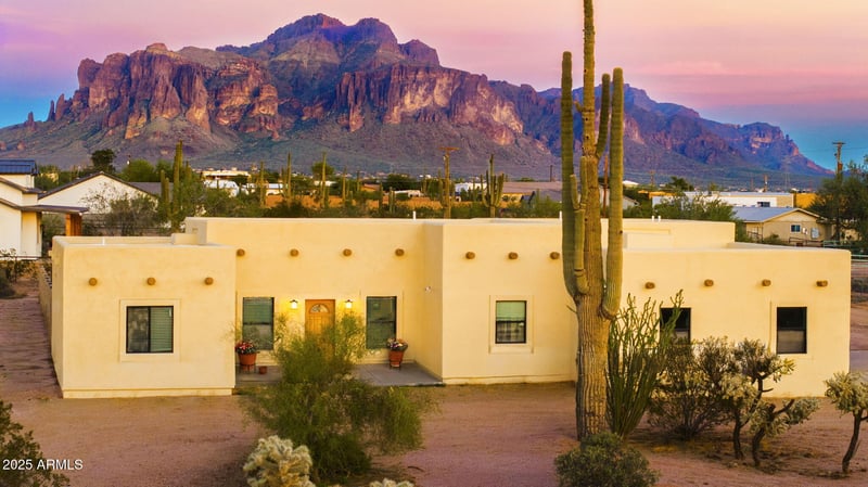 4227 Idaho Rd, Apache Junction, AZ 85119