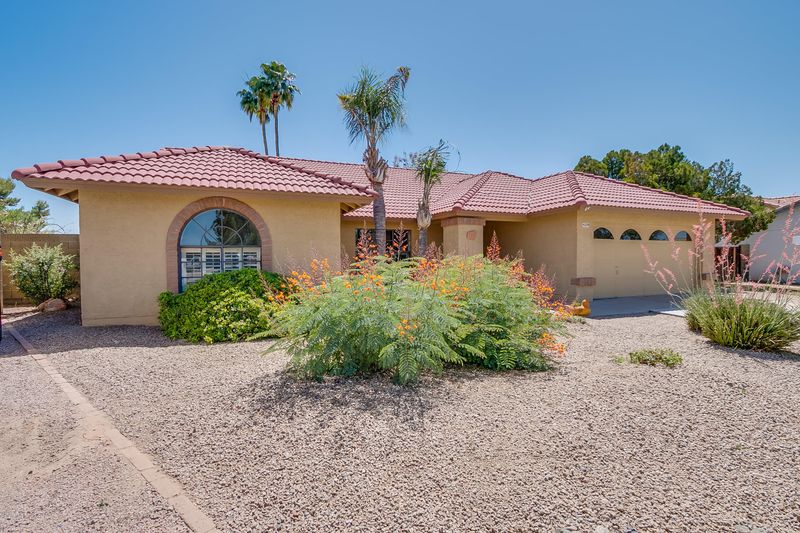4229 E Greenway Ln, Phoenix, AZ 85032