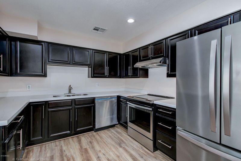 4229 E Jicarilla St, Phoenix, AZ 85044