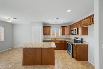 423 Alicia Dr, Phoenix, AZ 85041