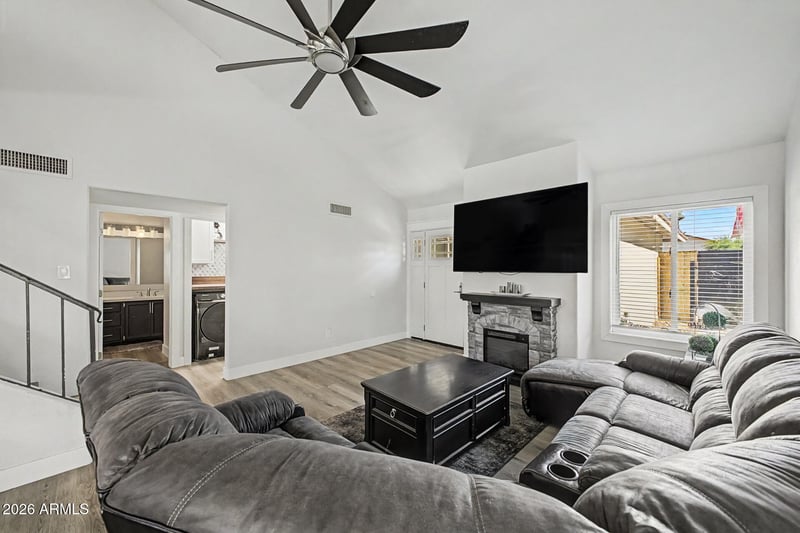 4230 Caballero Cir, Mesa, AZ 85205
