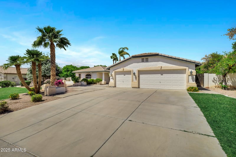 4230 Fountain St, Mesa, AZ 85205
