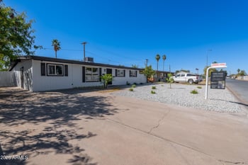 4230 N 49th Dr, Phoenix, AZ 85031