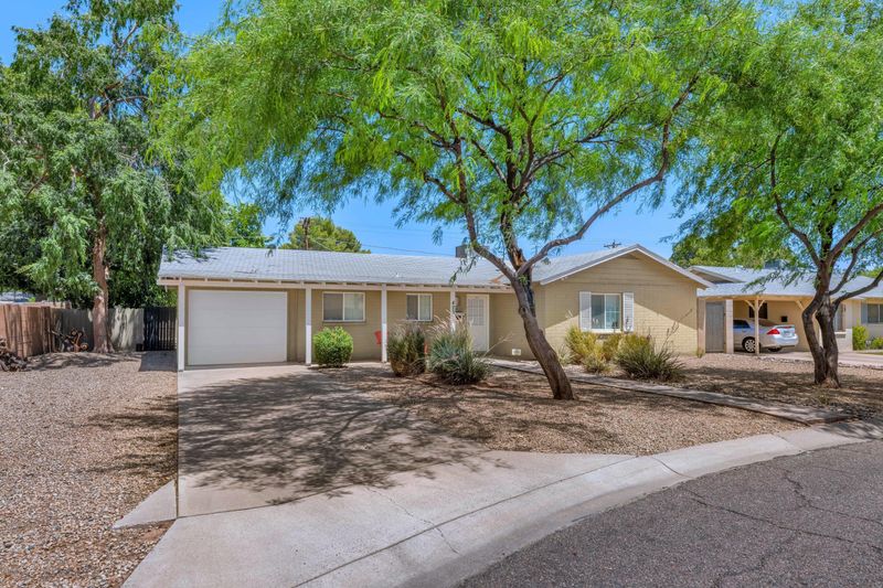 4231 N 41st St, Phoenix, AZ 85018