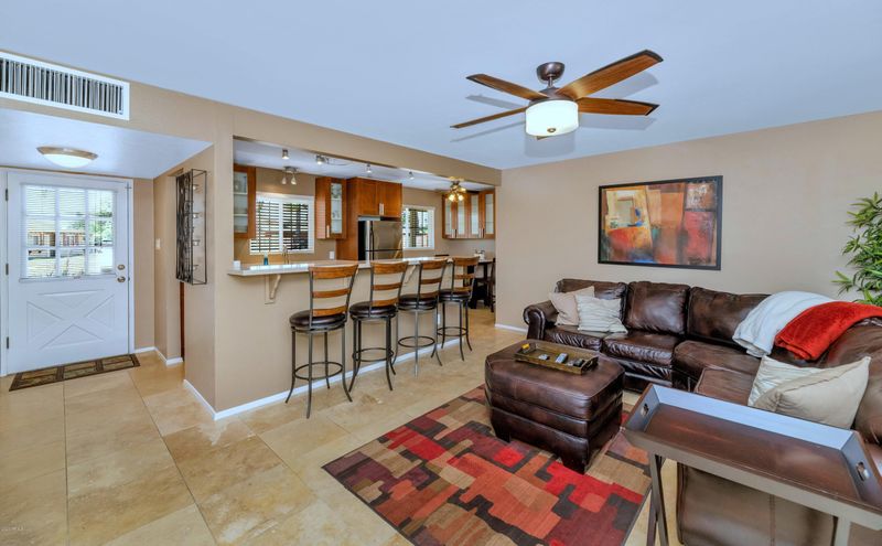 4231 N 41st St, Phoenix, AZ 85018
