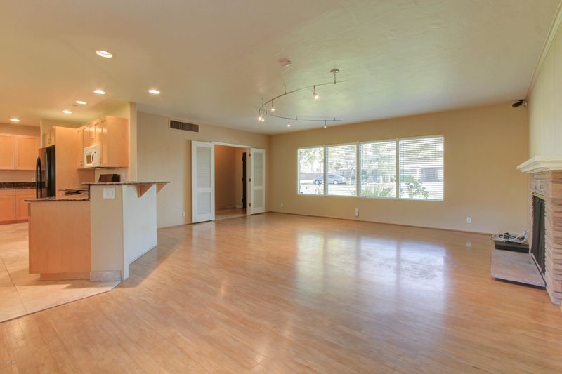 4232 N 34th St, Phoenix, AZ 85018