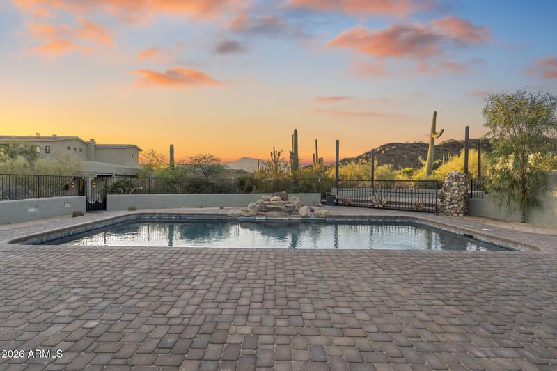 42327 Sierra Vista Rd, Cave Creek, AZ 85331