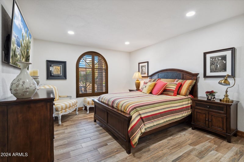 4233 Sandra Ter, Phoenix, AZ 85053
