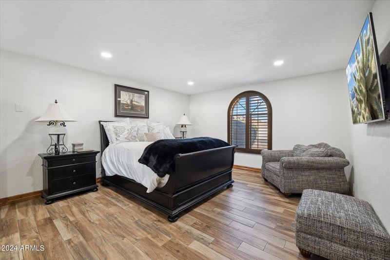 4233 Sandra Ter, Phoenix, AZ 85053