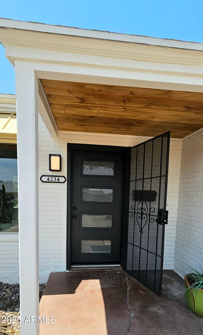 4234 2nd Dr, Phoenix, AZ 85013