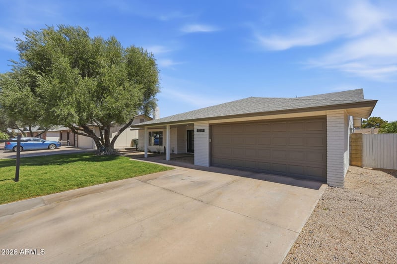 4234 E Winnetka Dr, Phoenix, AZ 85044