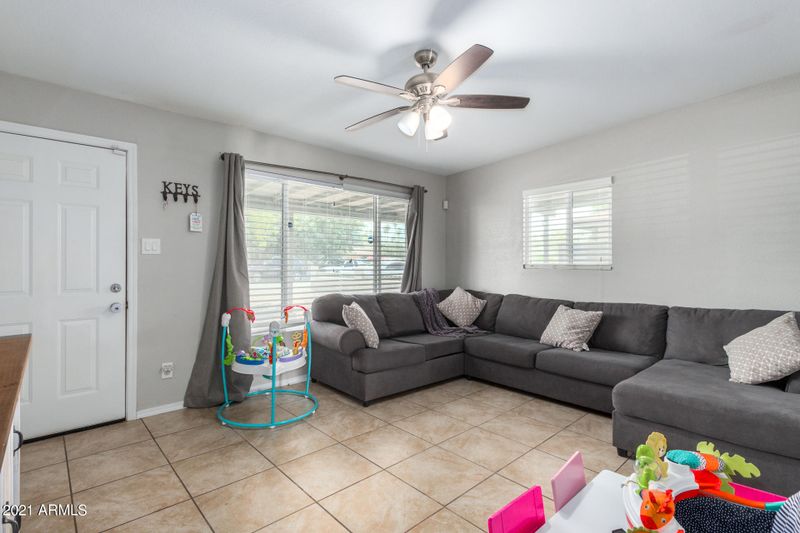 4236 N 33rd Dr, Phoenix, AZ 85017