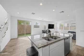 4236 58th Ln, Phoenix, AZ 85043