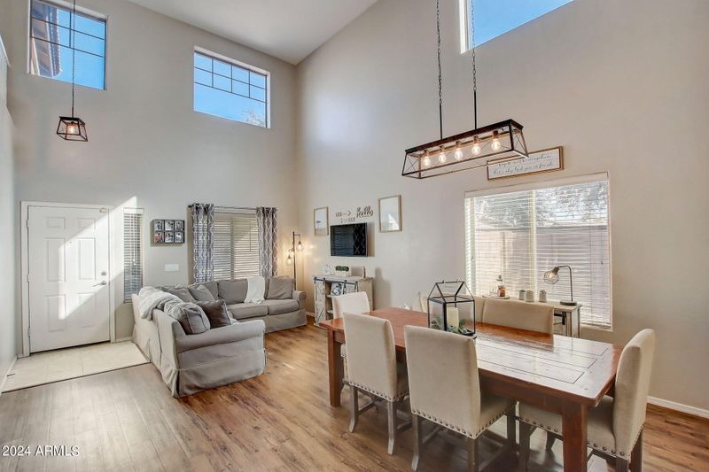 4236 S Sawmill Rd, Gilbert, AZ 85297