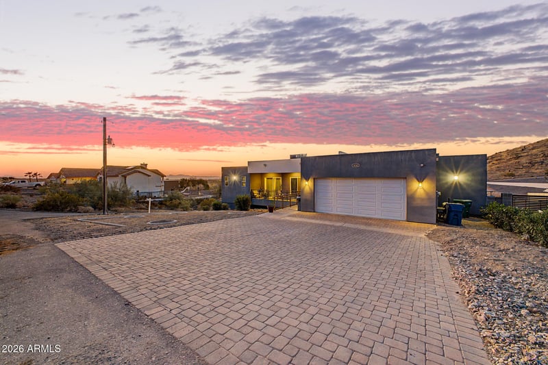 4236 Ceton Dr, Laveen, AZ 85339