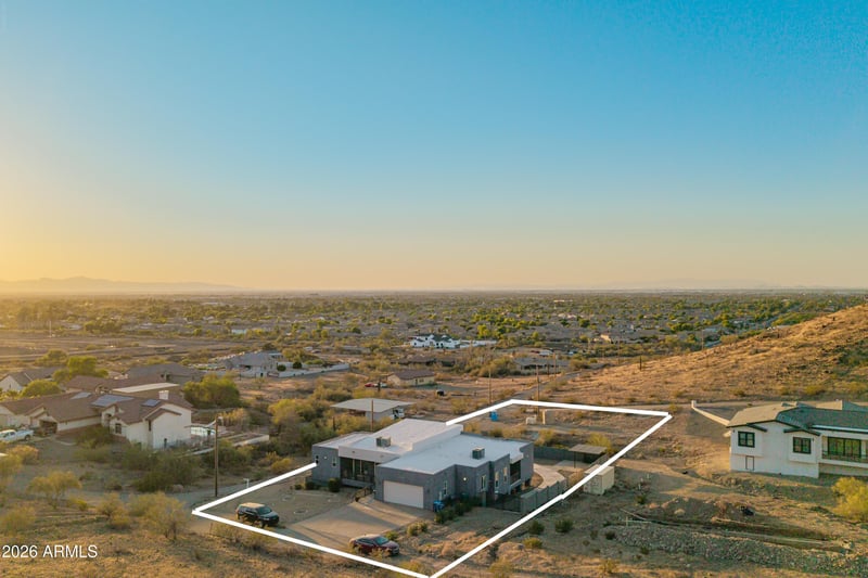 4236 Ceton Dr, Laveen, AZ 85339
