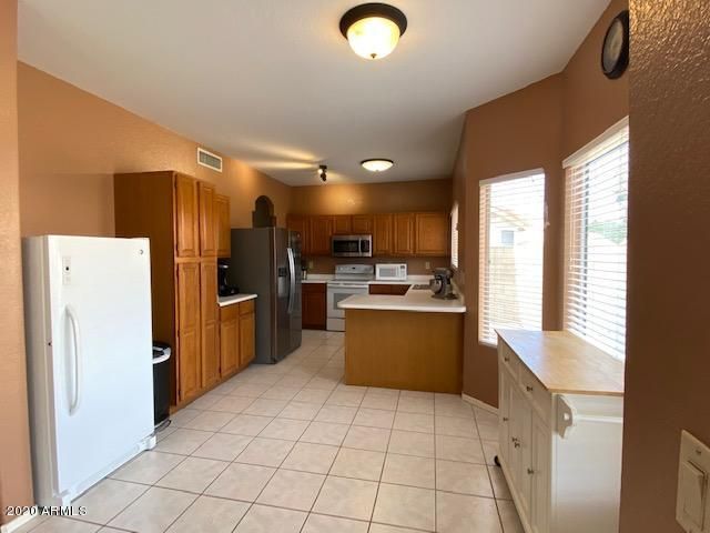 4238 W Electra Ln, Glendale, AZ 85310