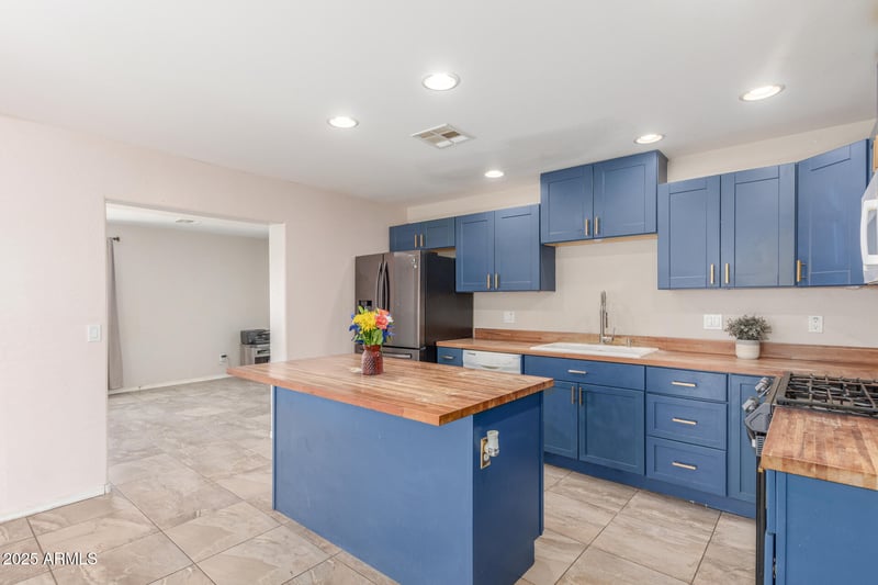 4238 W Krall St, Phoenix, AZ 85019