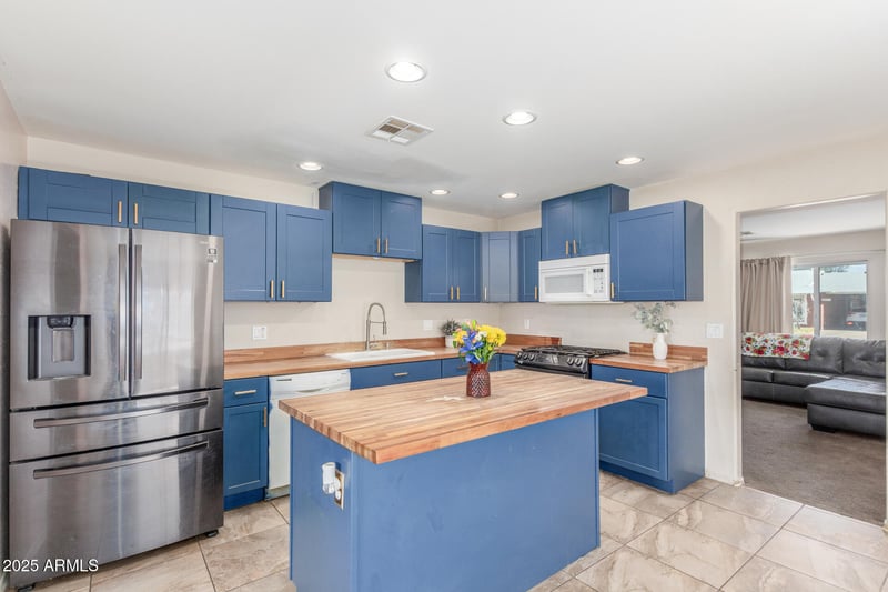 4238 W Krall St, Phoenix, AZ 85019