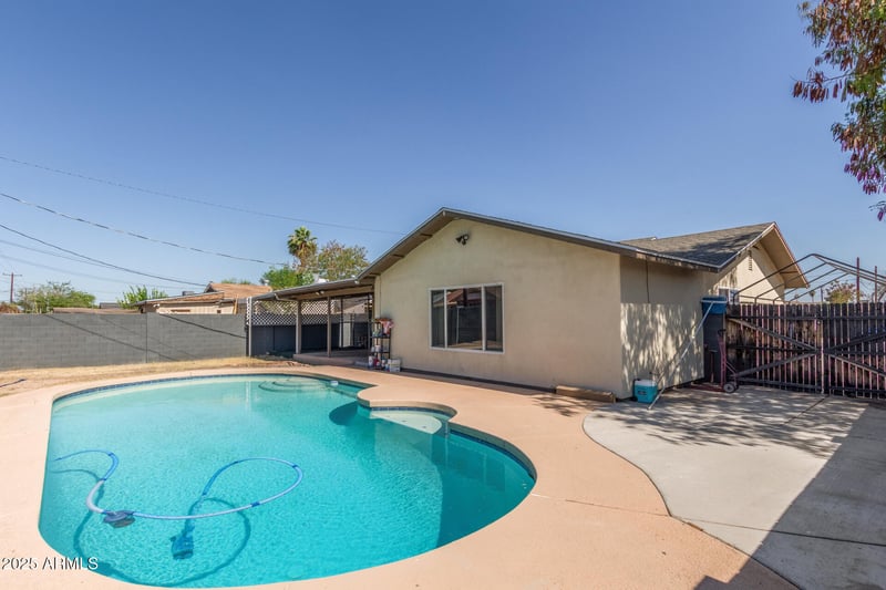 4238 W Krall St, Phoenix, AZ 85019