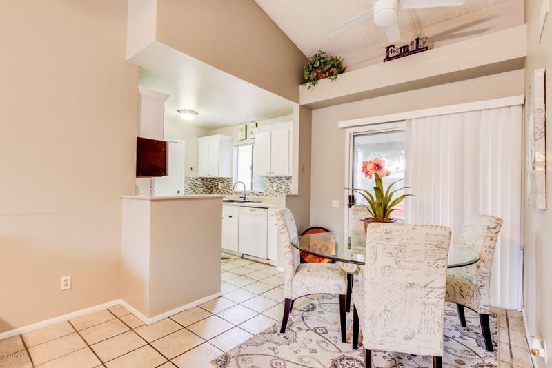 4239 E Carson Rd, Phoenix, AZ 85042