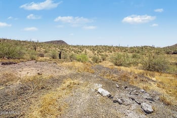423XX 18th St #., New River, AZ 85087