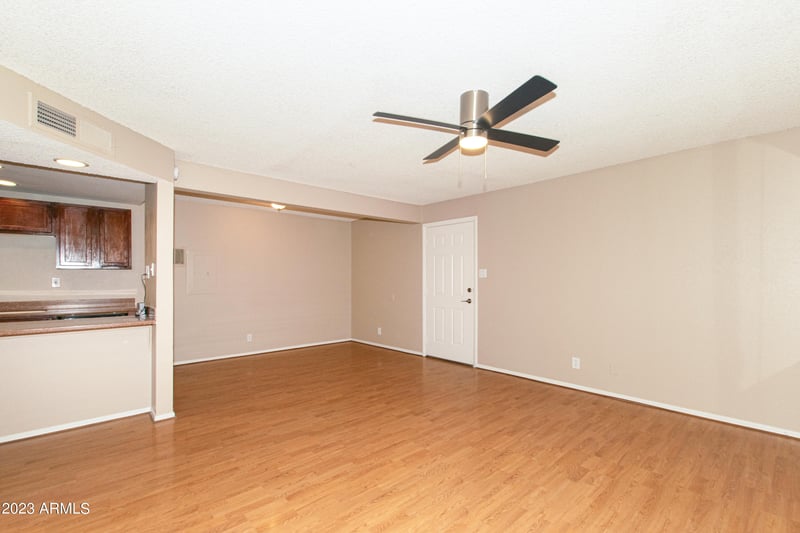 424 Brown Rd #105, Mesa, AZ 85201